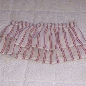 Cropped, flowy tube top, with in lined bra